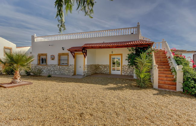 Villa Damara - Foto 1