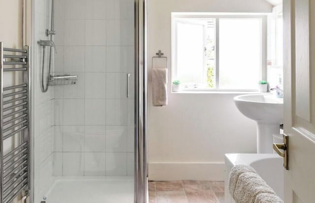 2 b&b 40 Percent off Weekly Half Price Monthly - Foto 12