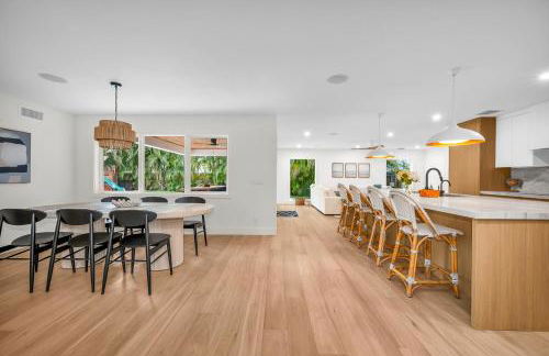 Spacious, Elegant 5 Bed, Best Pool, All New, Close to Beach and Atlantic Ave - Photo 32