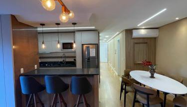 Apartamento espetacular, 2 suítes, a 30m da Rua Coberta - Foto 3