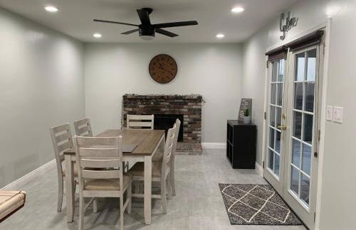 Rustic Retreat 3 bd/2 bth - Large Family Game Area - Foto 36