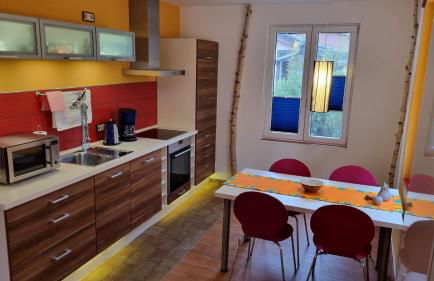 Ferienhaus Rehblick - direkt in der Natur, mit Lesezimmer und zwei Terrassen - Foto 3