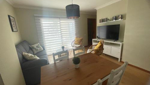 Precioso apartamento frente al mar, parking y club deportivo - Foto 4