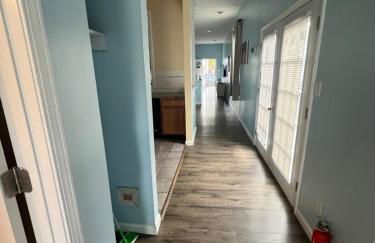 Charming home in heart of St Joseph 30 Plus days - Foto 32