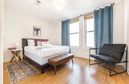 The Lofts at Cherry DT w Amenities - Foto 3