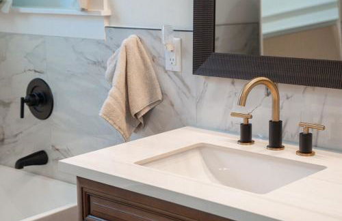 Peacock Palace Brand New Heated and Chilled Pool Golf Gym - Foto 18