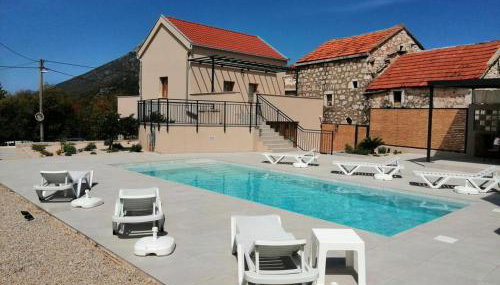 Holiday Home 5226-1 for 7 Pers in Vrgorac - Foto 2