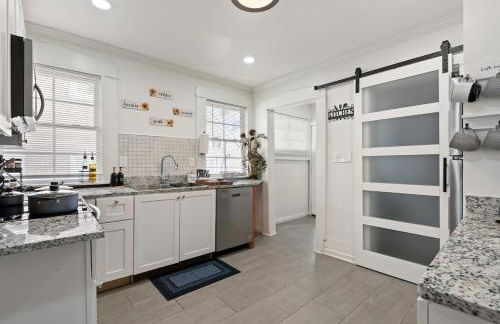 Bunkhouse -Unit A- Fire Pit-Grill-Groups-Patio-Games - Photo 6