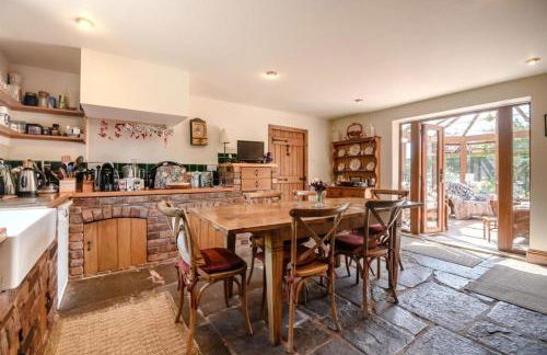 Spacious 5 bed Barn in the Heart of Worcestershire - Foto 6