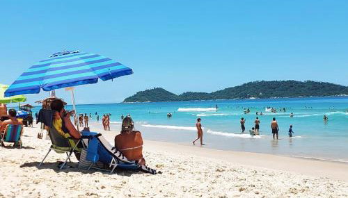 Vila Paraíso charme e conforto 80m da praia -15 min do Aeroporto - Foto 2