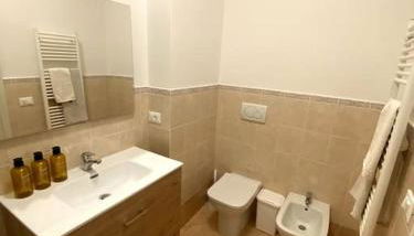 Appartamento in pieno centro - 500 metri dal mare. - Foto 4, towels, Shower