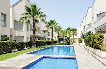 PMT01 - Modern, luxury with heated pool - Foto 19