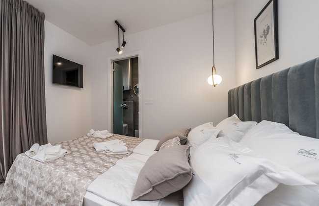 Luxury apartment Sun with private Pool and Jacuzzi - Photo 3