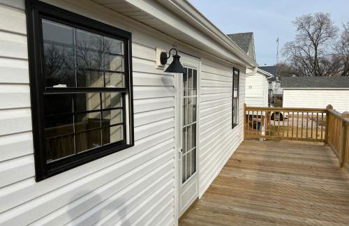 Modern Europe-Inspired Bungalow - Whole House with Workspace - Foto 12