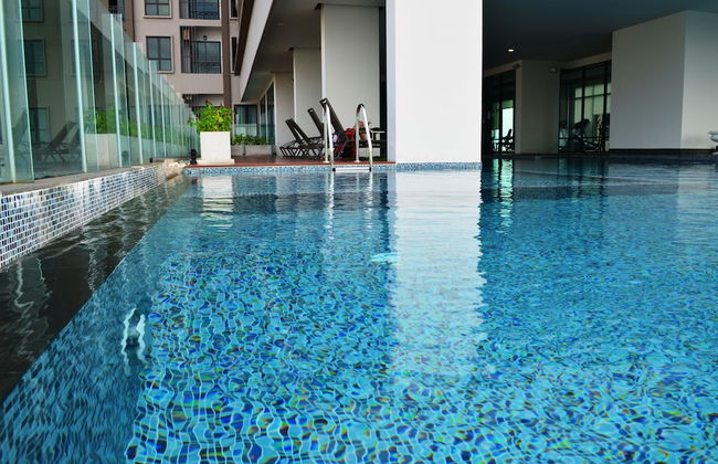 Wooden Suites (The Rich @Sathorn-Taksin) - Photo 1