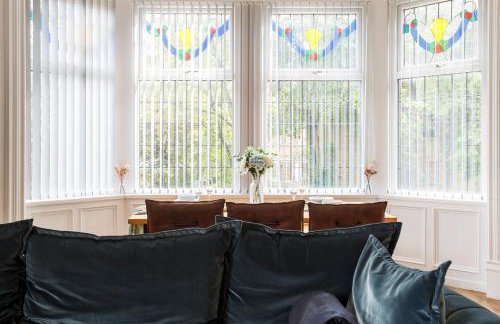 Beech Suite - Private Location with 85 inch Cinema TV & Parking - Foto 8