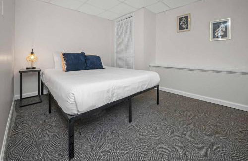 Family Retreat in Birmingham, 7BR 4BA - Photo 21