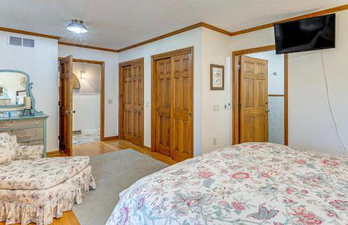 Patio and Water Views Serene Bohemia River Escape! - Foto 14