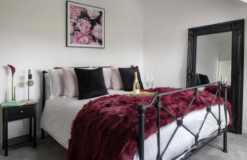 Spacious and modern family apartment, central and within walking distance to local amenities - Foto 3