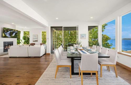 Luxury 6 BR Mansion w Water Views & Walk to Beach - Foto 12