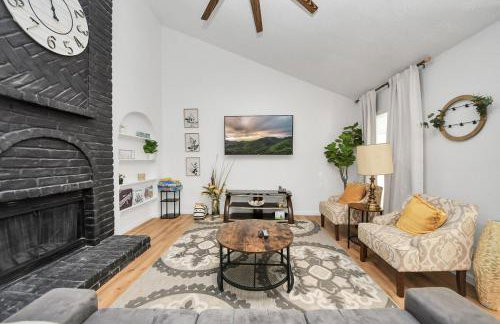 Stylish Katy Retreat 4BR Sleeps 10 Outdoor Escapre - Foto 15