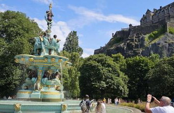 Modern Broughton Apartment - Walk to City Centre and St James Quarter - Foto 55