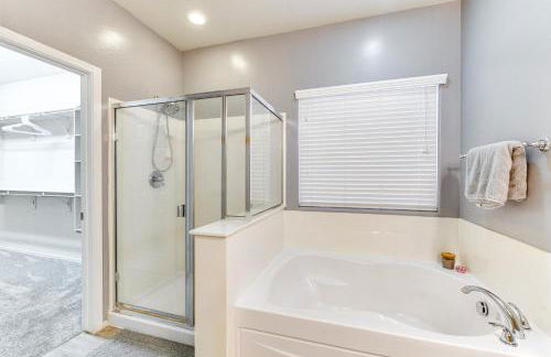 Dog-Friendly Home with Pool Access in Florence! - Foto 14