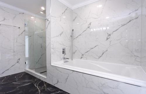 Amazing 5BR Villa Heated Pool near Hard Rock - Foto 14