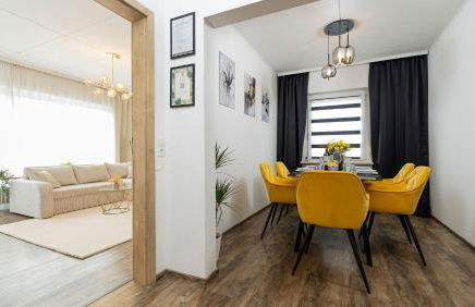 Luxx Home MM, Airport - Parkplatz - Küche - Balkon - Foto 15