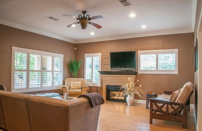 Sequoia Parks Coast Wineries Skiing-Enjoy Hot Tub Firepit Outdoor Kitchen - Foto 25