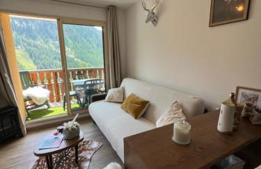 Plein Centre, sublime et confortable, 6 personnes, 2 chambres, Plein Centre, luxueux 6 personnes, 2 chambres , terrasse, vue époustouflante, Tout pédestre, piste à 100m, parking couvert - Photo 1