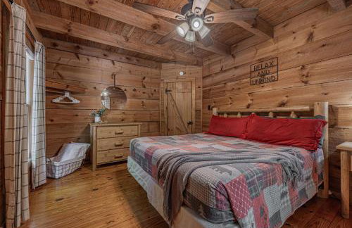 Smokies Cabin with Hot Tub and Arcade Games - Photo 7