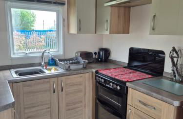 Riverside Caravan Hire, Haven Kent Coast - Photo 7