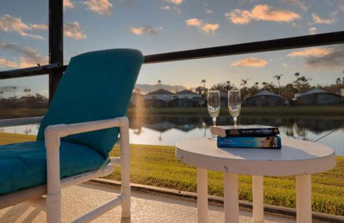 Sunny South Facing Pool with Hot Tub and Lake View Near Disney - Foto 33