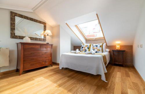 Ático céntrico con vistas al mar - Foto 2