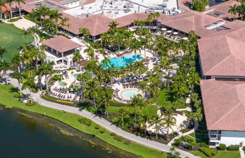 Luxurious Golf Retreat Villa in PGA National! - Photo 34