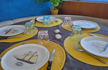 Nuit insolite bateau à quai - Port Saint Louis du Rhône - Foto 3