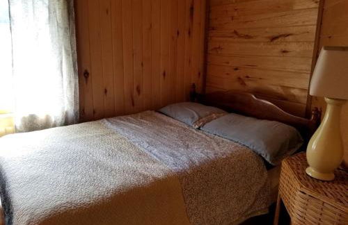 Idyllic Lake Cabin for a Camping Getaway in Cross Wing County, Minnesota - Photo 4