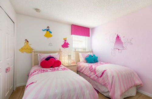 Family Friendly Vacation Home with South Facing Pool - Hot Tub - Game Room - Near Disney - Foto 66