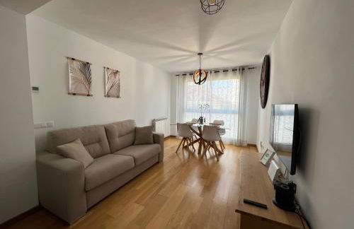 El Llano Zaragoza - Foto 1