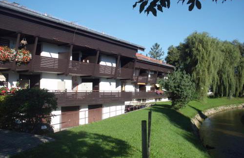 3-Zi Atelierdachwohnung mit Bergblick Seenähe und 2 Loggia - Foto 23