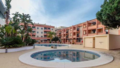 Apartamento junto a la playa con piscina y parking - Foto 5