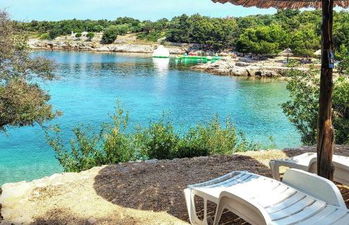 2 Bedroom Cozy Home In Malinska - Photo 25