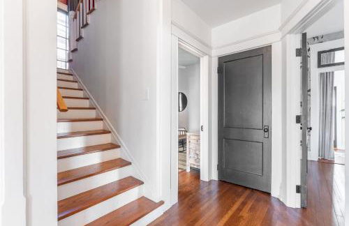 Notes of Southern Charm - Walkable to Food & Shops - Foto 18