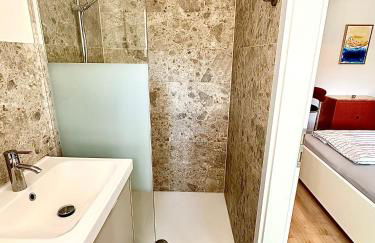 Stylisches See-Studio mit Badezugang & Garten - Photo 16