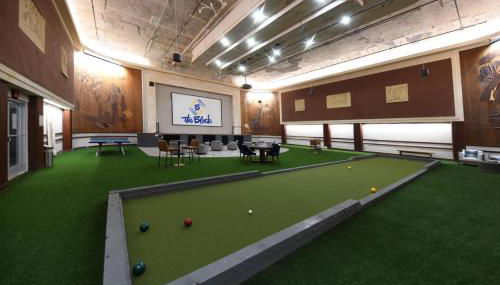 #1 Downtown King Free Parking- Walk to Gainbridge, Lucas Oil, Conv Cntr - Foto 5