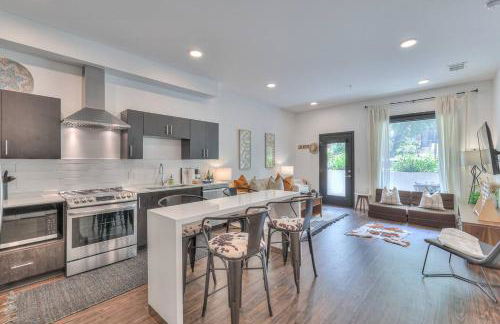 Amazing Downtown Condo w Pool Free Parking 104 - Foto 6