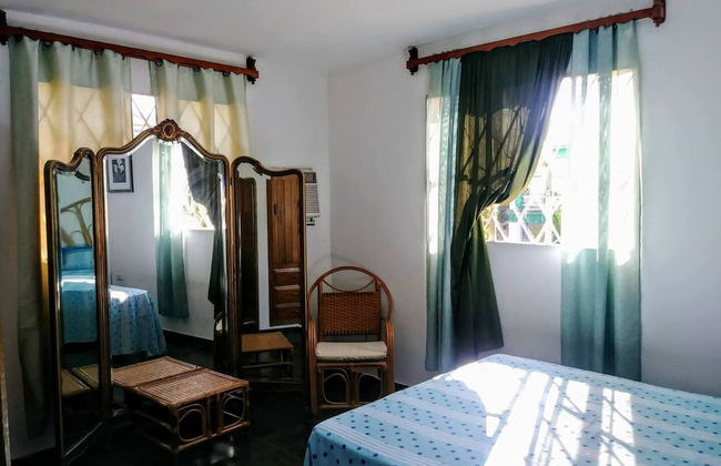 Oceanview Villa Walk to the beach - Photo 3