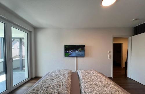 Jellys Apartment - 70qm - Balkon - Küche - Parken - 2x smart TV - King Size Bett - nur 5min zum Europa Park - Foto 39