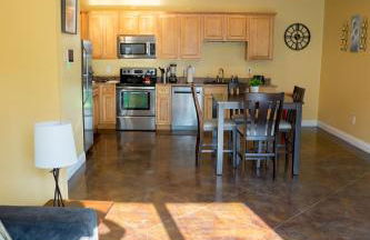 Tidy and Comfy 3BR, Balcony, WD, Free WiFi -E- - Foto 28